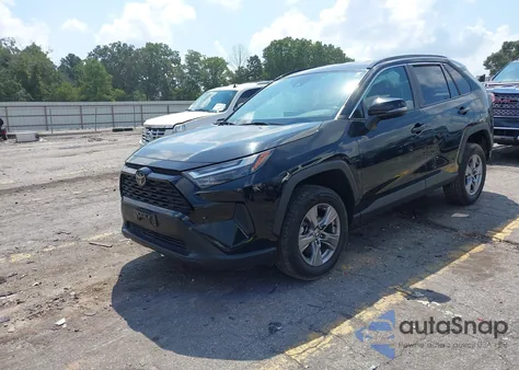 2024 Toyota Rav4 Xle z USA, uszkodzony, nr VIN 2T3W1RFV8RW309335